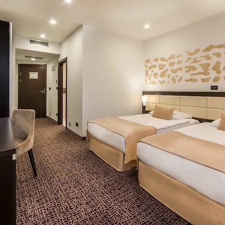 Hotel Diplomat 4*
